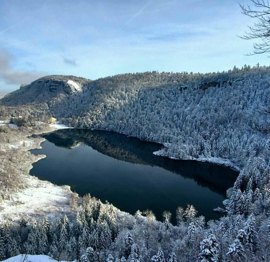 Le Jura En Toutes Saisons Piscine, Spa, Location Vtt, Balades 2Cv, Climatisation Bonlieu Exteriör bild